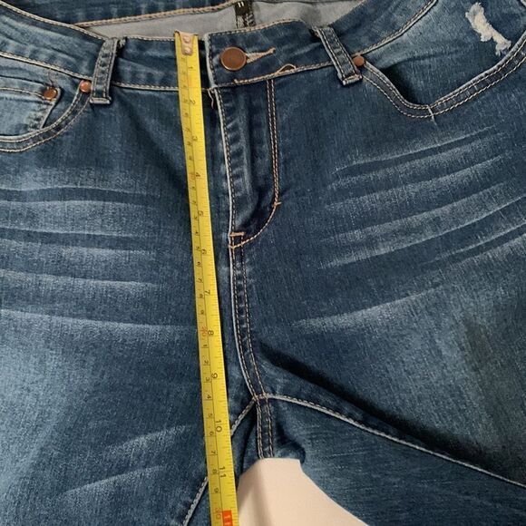 Bee & Ceci L.A. Junior Size 11 Distressed Jeans - Picture 5 of 12